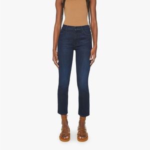 Mother jeans Dazzler ankle. Squeeze play wash size 26. Inseam 25”